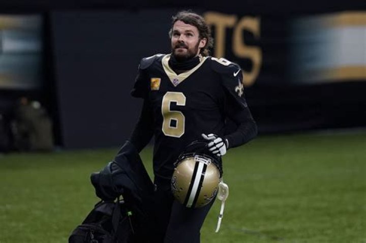 How much is Thomas Morstead worth