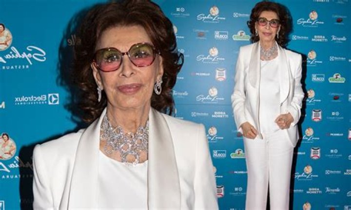 How old is Sophia Loren right now